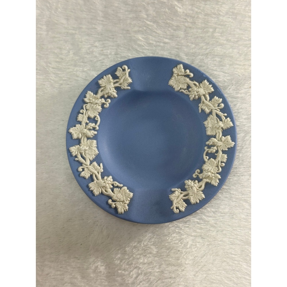 Wedgwood Jasperware Blue Grapevine Round Trinket Ashtray Dish Coaster England